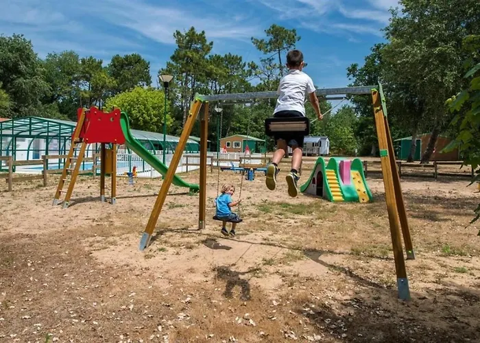 Zecamping 3 Avec Chiens Acceptes Piscine Couverte Et Piscine Chauffee Σαλέ Σαιν-Ζαν-ντε-Μον