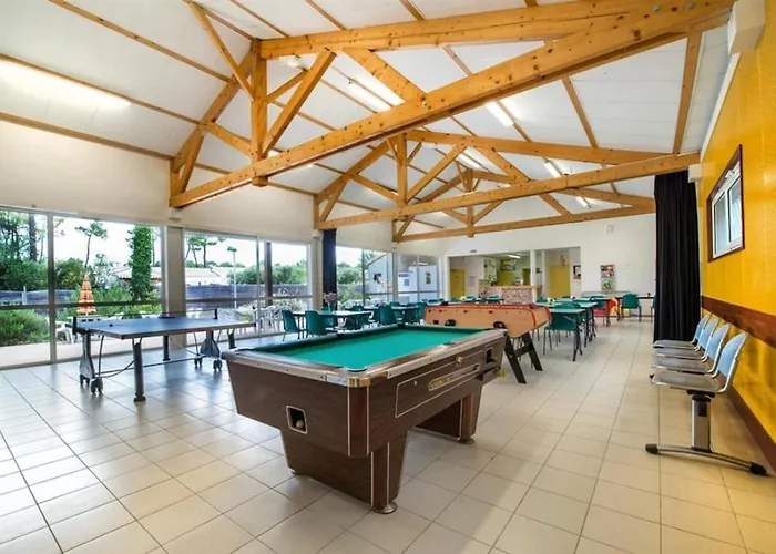 Kemp - Piscine - Ccaibib